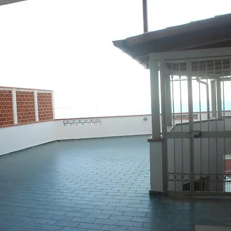 Acqualadroni Affitti Apartment Messina