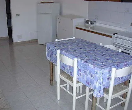 Acqualadroni Affitti * Μεσίνα