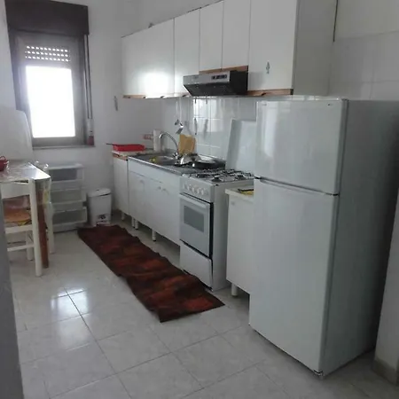 Acqualadroni Affitti * Μεσίνα
